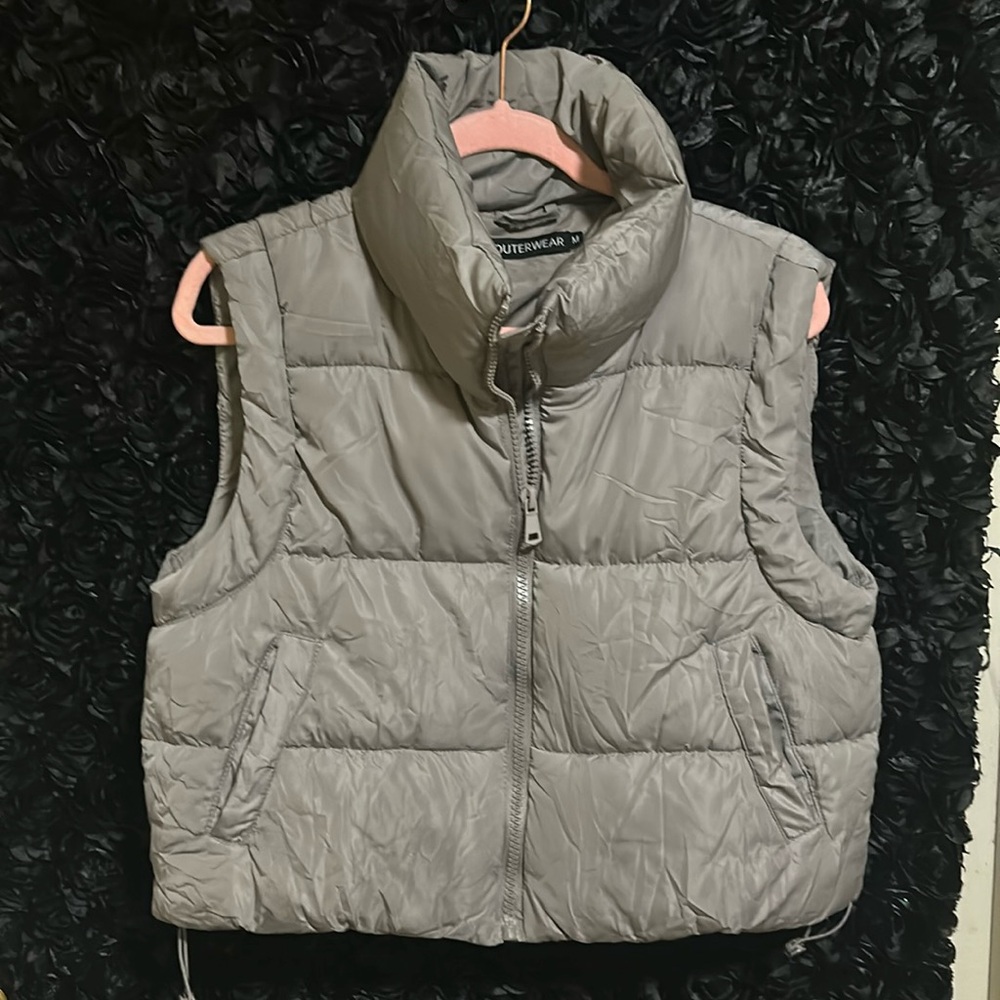 Cabincore Cropped puffer vest by Outerwear, size M
